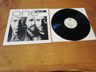 Bee Gees One 1989 Warner Bros. Records 925887-1 Deutsche Pressung NM/VG+
